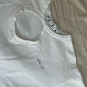 Off white t-shirt women’s Medium